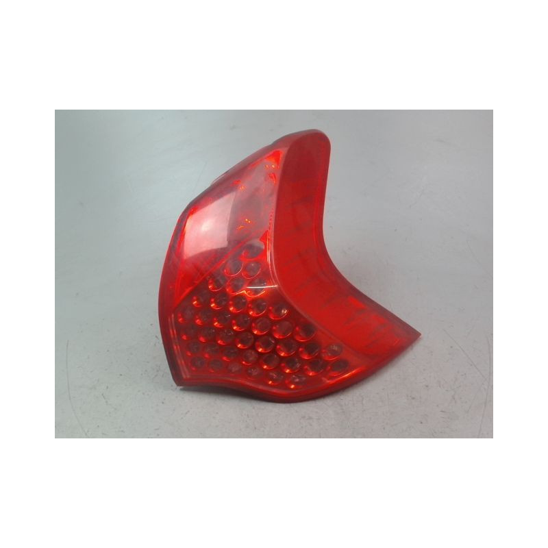 FEU ARRIERE DROIT PEUGEOT 3008 2008-