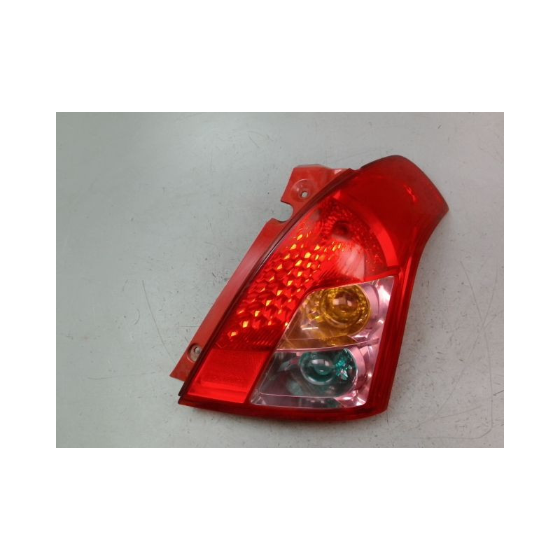 FEU ARRIERE DROIT SUZUKI SWIFT III 2005-2011
