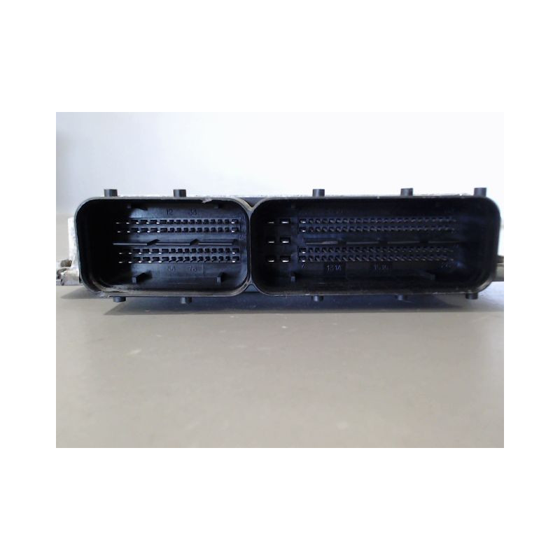 CALCULATEUR MOTEUR SKODA OCTAVIA