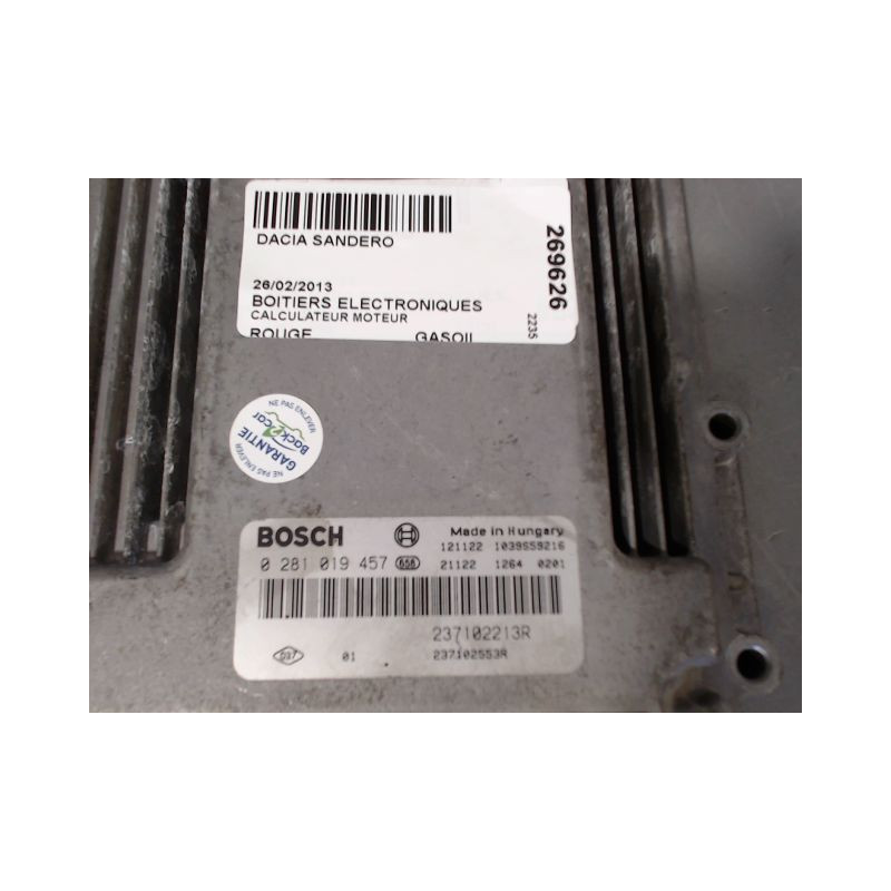 CALCULATEUR MOTEUR DACIA SANDERO