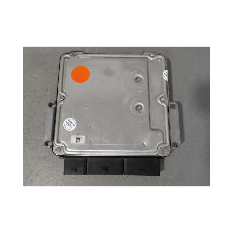 CALCULATEUR MOTEUR DACIA SANDERO
