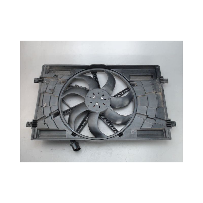 MOTEUR VENTILATEUR RADIATEUR VOLKSWAGEN GOLF
