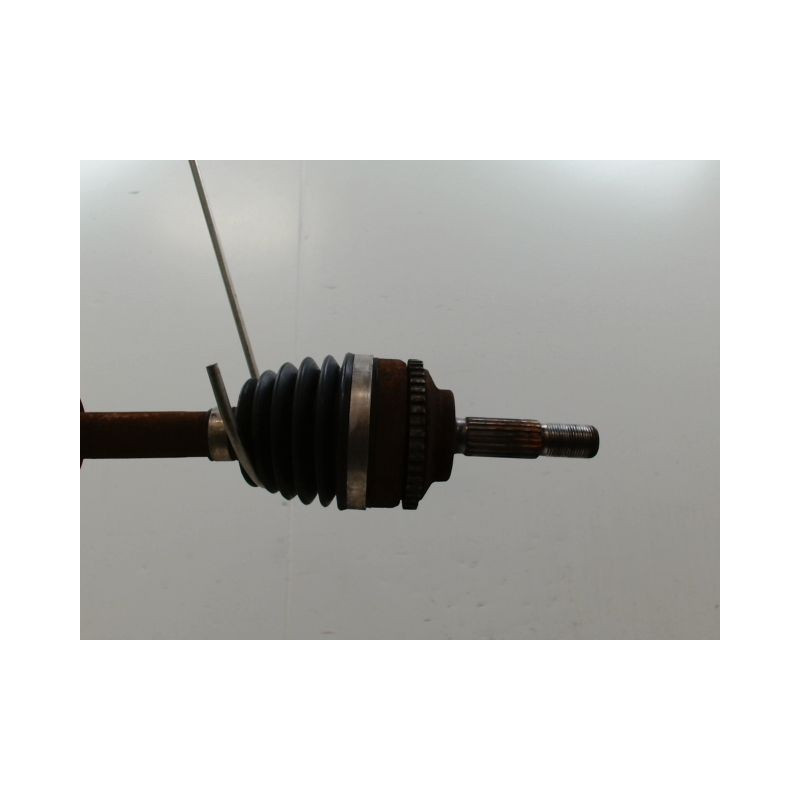 TRANSMISSION AVANT DROIT RENAULT CLIO CAMPUS II Phase 2 2009-2012 1.2 16V (BB05, BB0W, BB11, BB27, BB2T, BB2U, BB2V, CB05,...