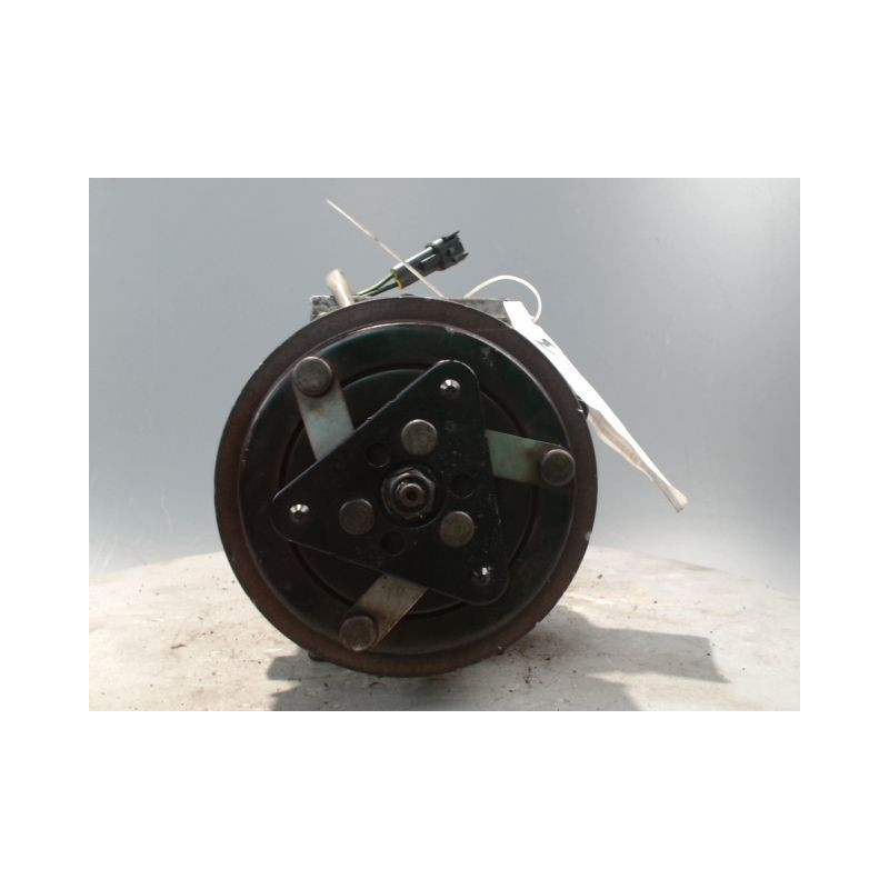 COMPRESSEUR AIR CONDITIONNE FORD FOCUS 04-07