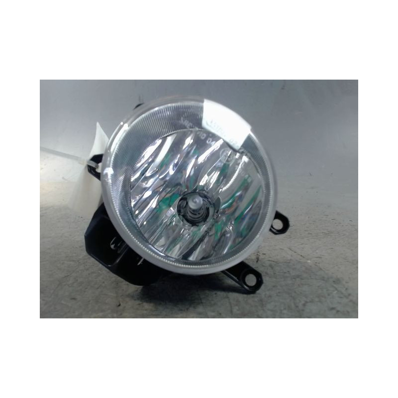 PHARE ANTIBROUILLARD AVANT GAUCHE TOYOTA AURIS 2010-