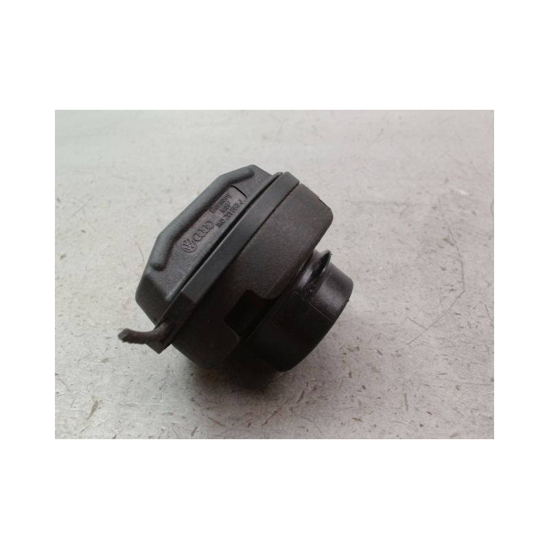 BOUCHON RESERVOIR A CARBURANT AUDI A1