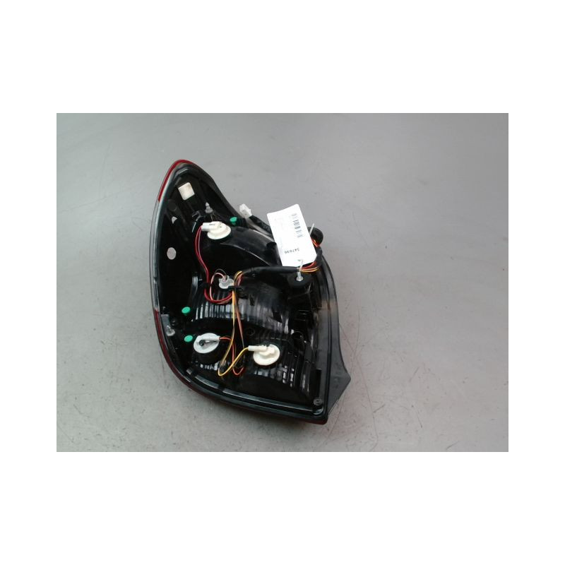 FEU ARRIERE DROIT PEUGEOT 108