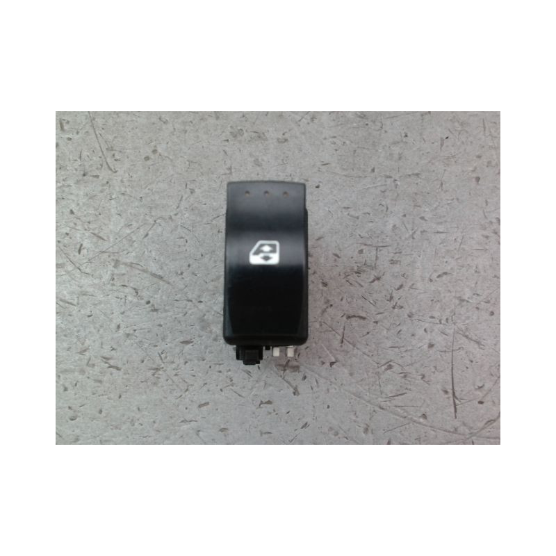 COMMANDE LEVE-GLACE PORTE AVD RENAULT CLIO II Phase 2 2001-2006