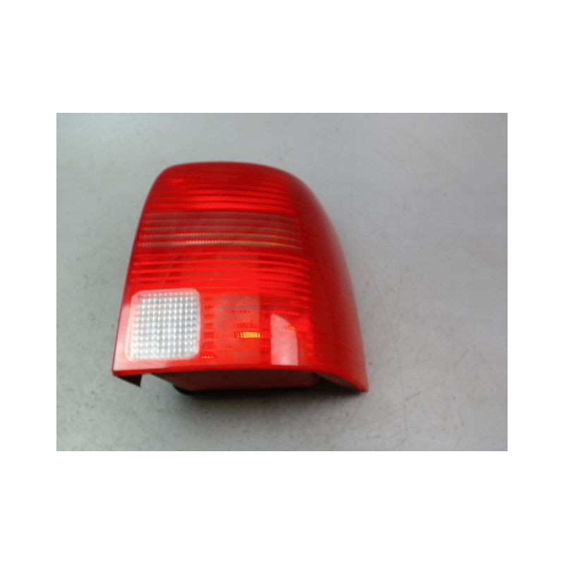 FEU ARRIERE DROIT VOLKSWAGEN PASSAT BREAK IV Phase 1 1997-2000