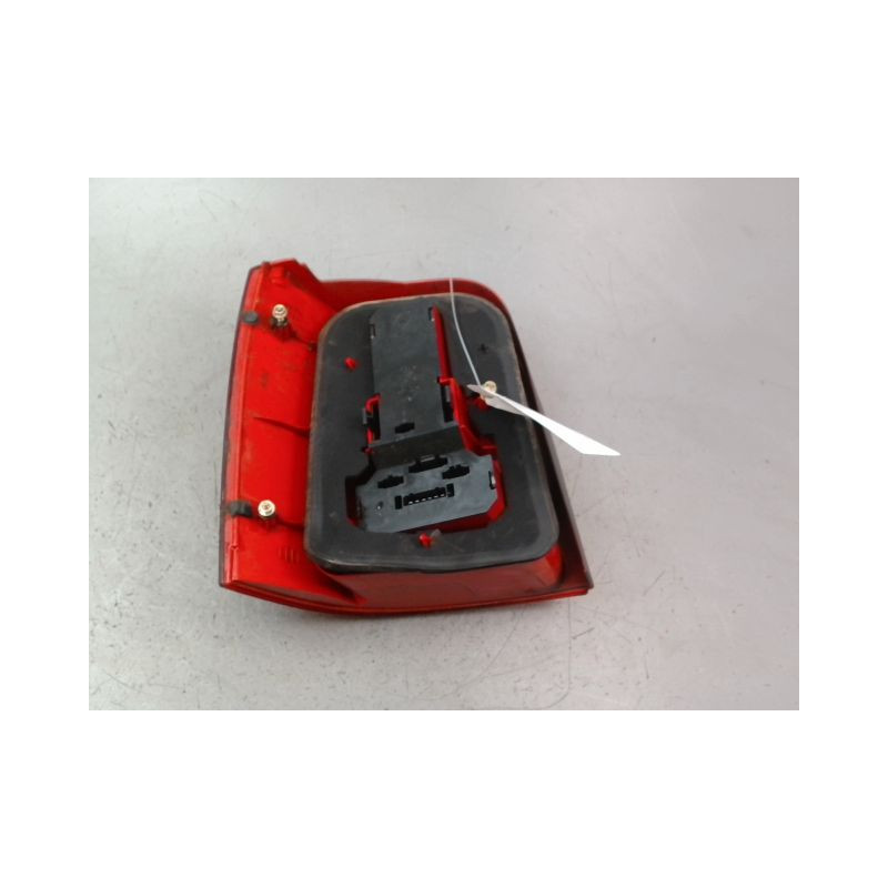 FEU ARRIERE DROIT VOLKSWAGEN PASSAT BREAK IV Phase 1 1997-2000