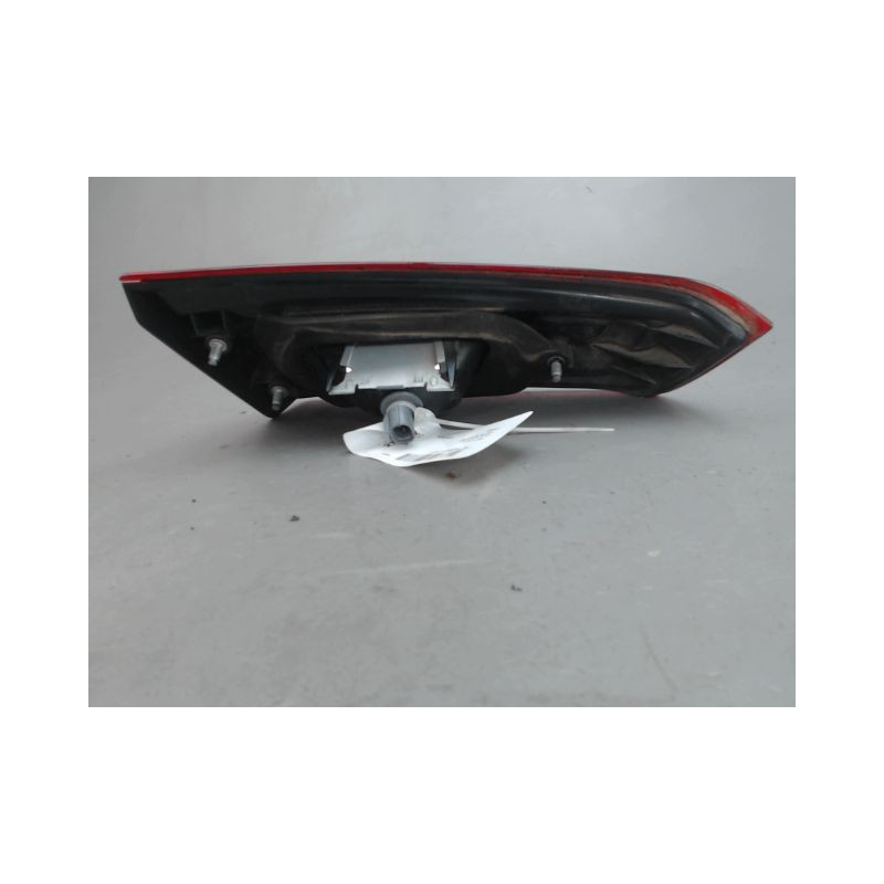 FEU ARRIERE INTERIEUR DROIT MITSUBISHI ASX