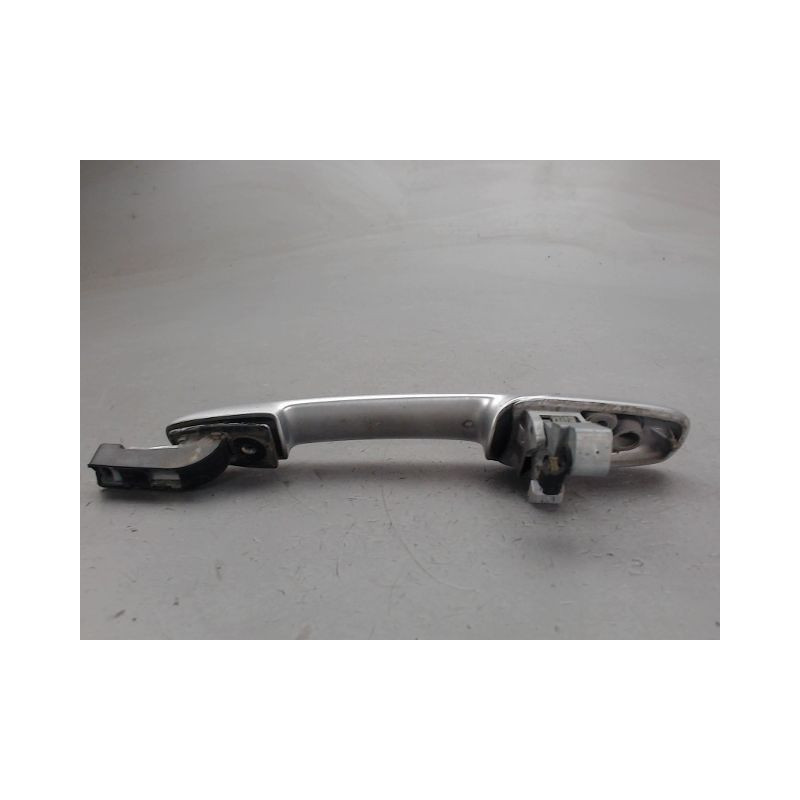 POIGNEE EXTERIEURE PORTE AVANT DROIT MAZDA 3