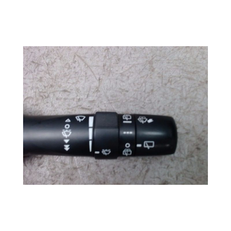 COMMANDE ESSUIE GLACE TOYOTA VERSO 2010-