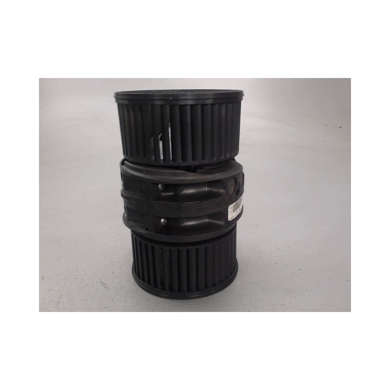 MOTEUR VENTILATEUR CHAUFFAGE RENAULT MEGANE