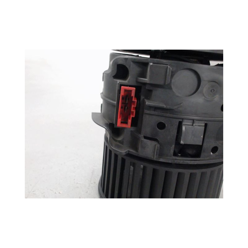 MOTEUR VENTILATEUR CHAUFFAGE RENAULT MEGANE
