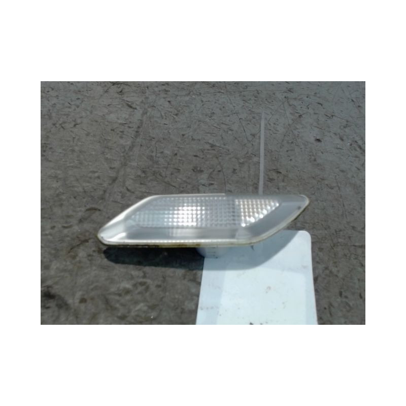 REPETITEUR AILE DROIT DACIA SANDERO 2008-