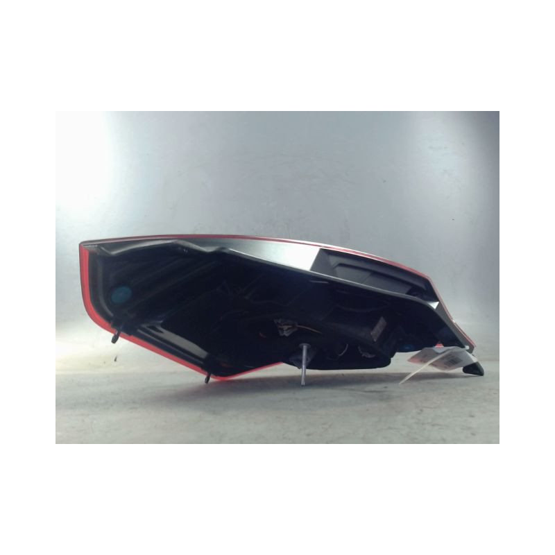FEU ARRIERE DROIT FORD FIESTA 2010-