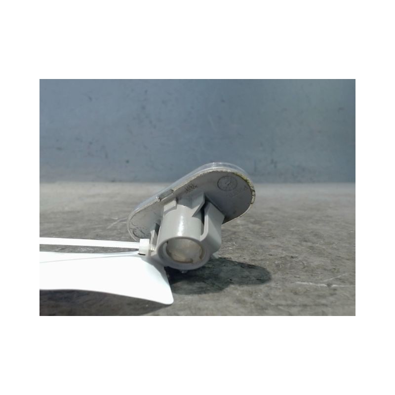 REPETITEUR AILE DROIT DACIA DUSTER 2010-