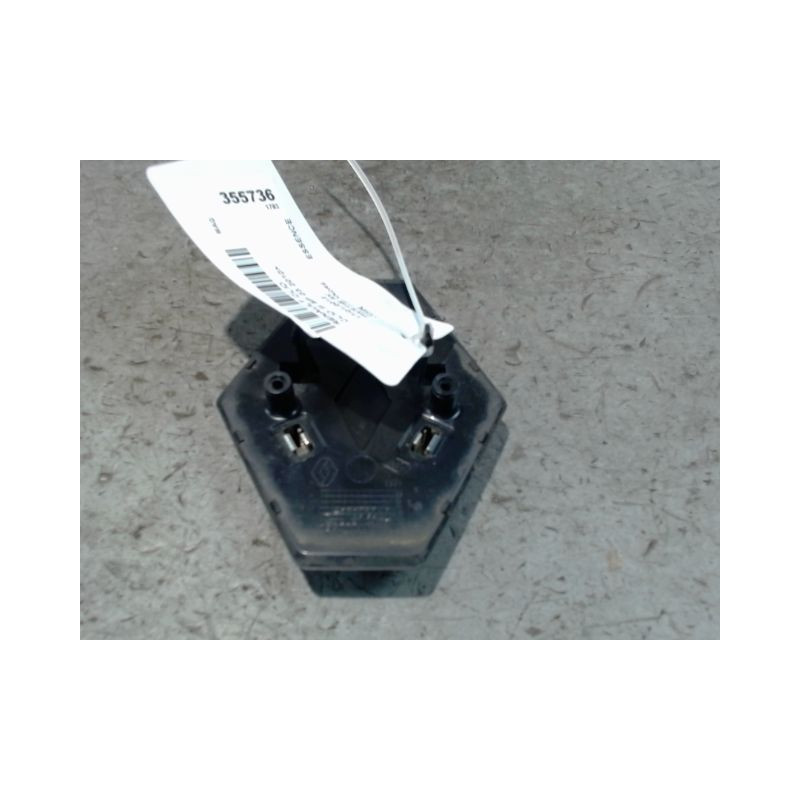 SIGLE CALANDRE RENAULT CLIO III 2010-