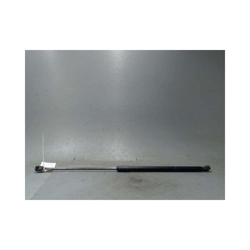 VERIN HAYON D OPEL CORSA