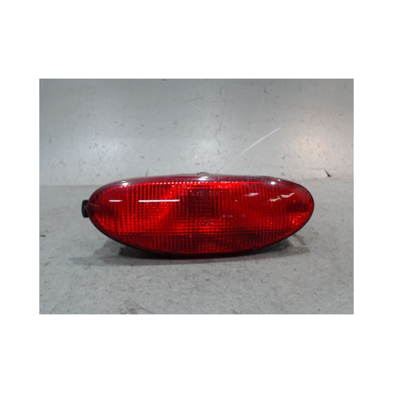 FEU BROUILLARD CENTRAL ARRIERE PEUGEOT 206