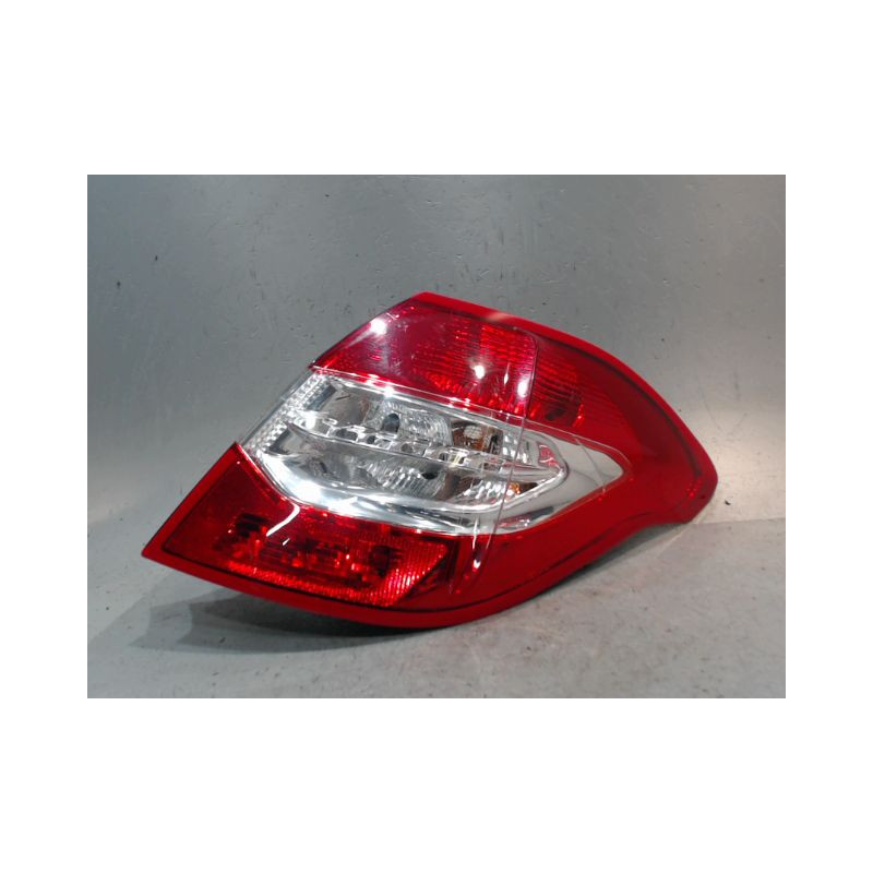 FEU ARRIERE DROIT CITROEN C4
