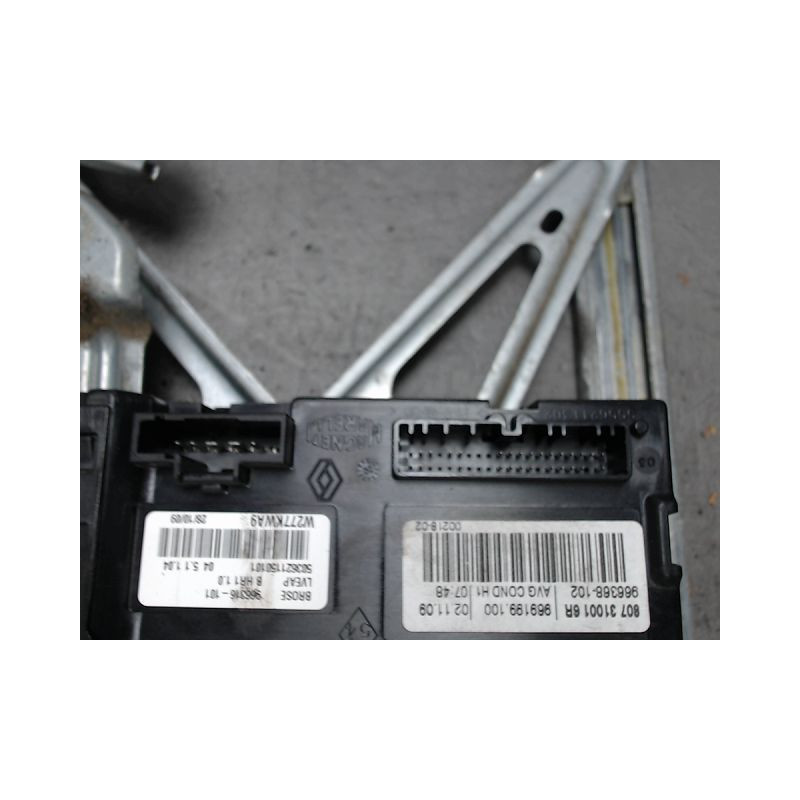 MECANISME+MOTEUR LEVE-GLACE AVANT GAUCHE RENAULT MEGANE III 2008-