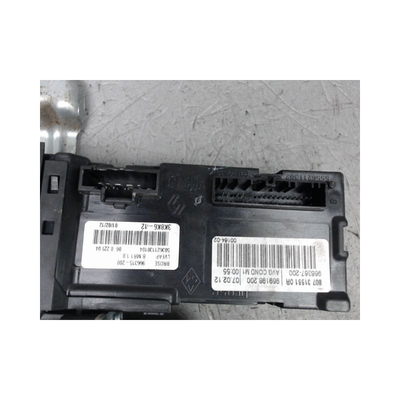 MECANISME+MOTEUR LEVE-GLACE AVANT GAUCHE RENAULT MEGANE