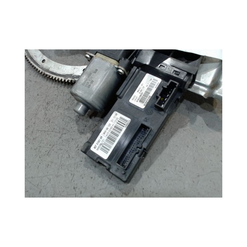 MECANISME+MOTEUR LEVE-GLACE AVANT GAUCHE RENAULT MEGANE