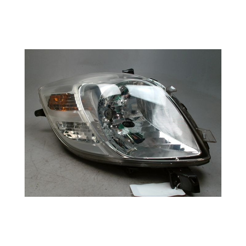 PHARE GAUCHE TOYOTA YARIS