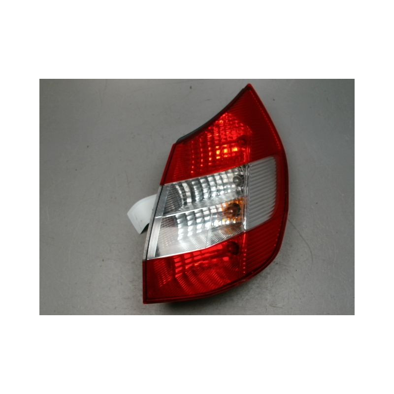 FEU ARRIERE DROIT RENAULT SCENIC II PH1 02-06