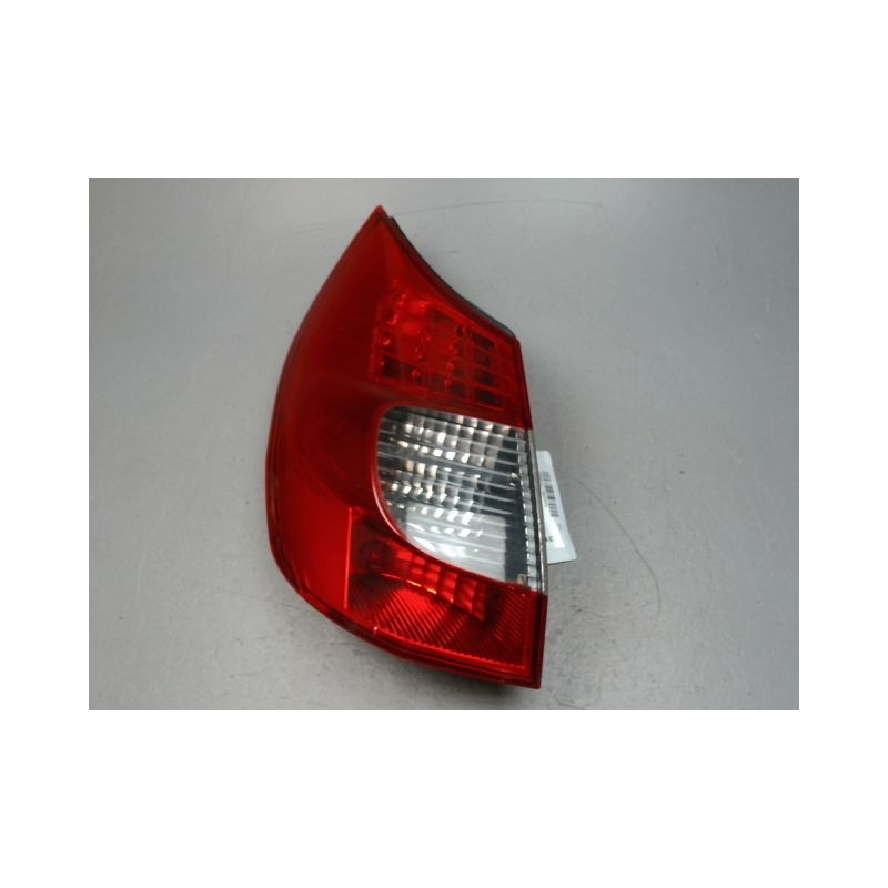 FEU ARRIERE DROIT RENAULT SCENIC II PH2 2006-
