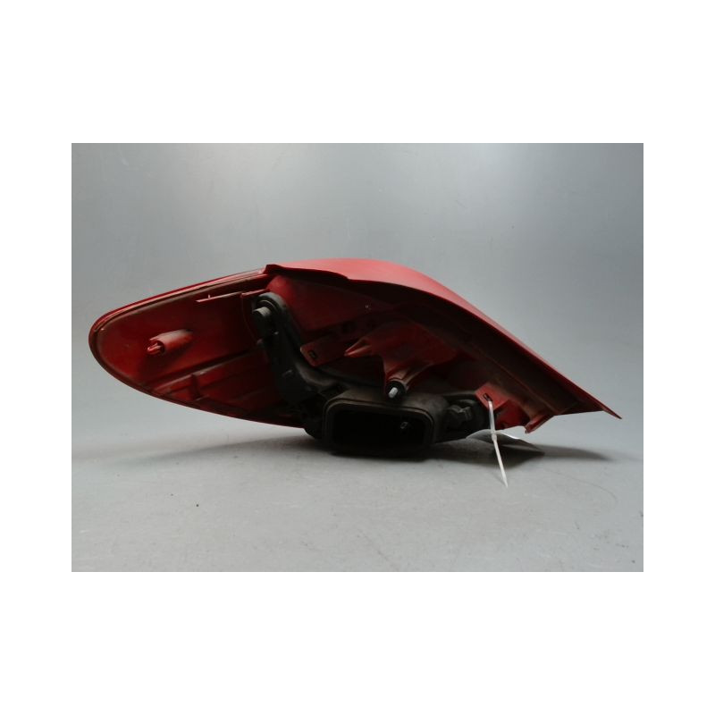 FEU ARRIERE DROIT PEUGEOT 207 5P