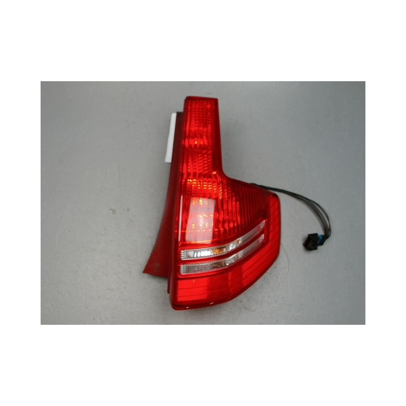 FEU ARRIERE DROIT CITROEN C4 04-08
