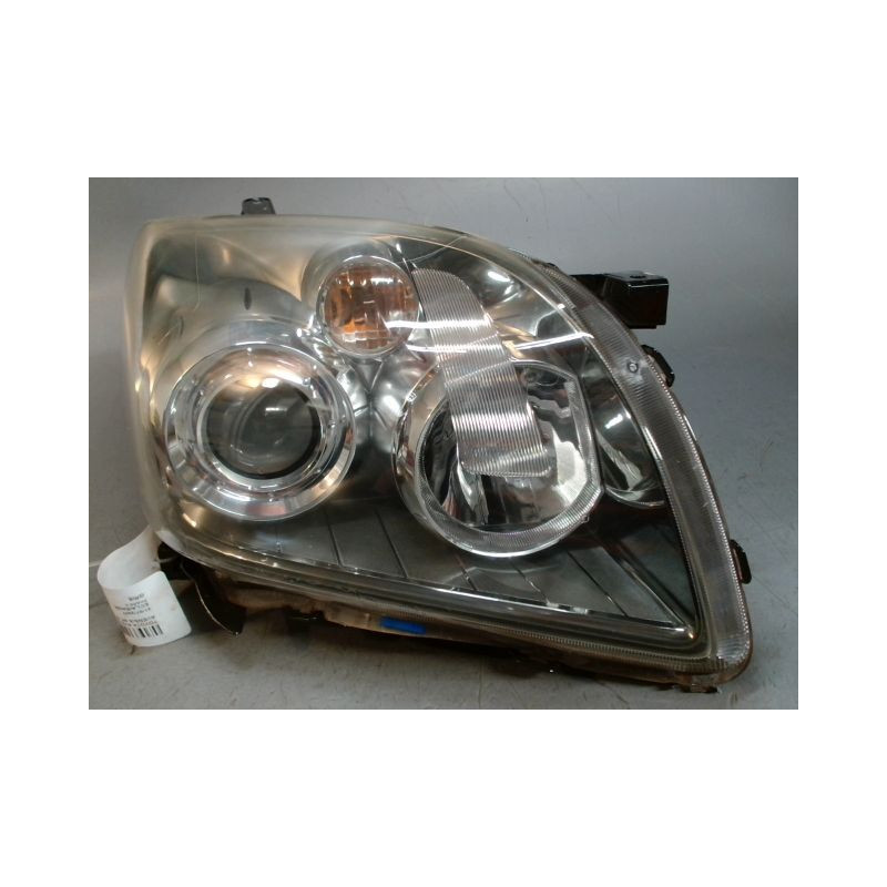 PHARE DROIT TOYOTA AVENSIS 2003-
