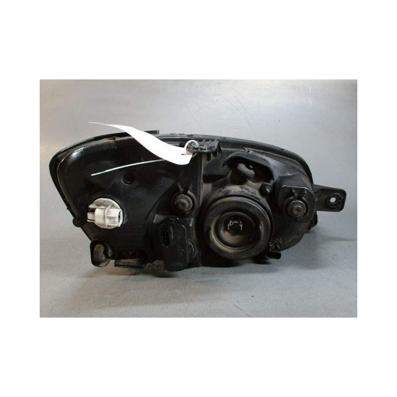 PHARE GAUCHE HYUNDAI GETZ 02-05