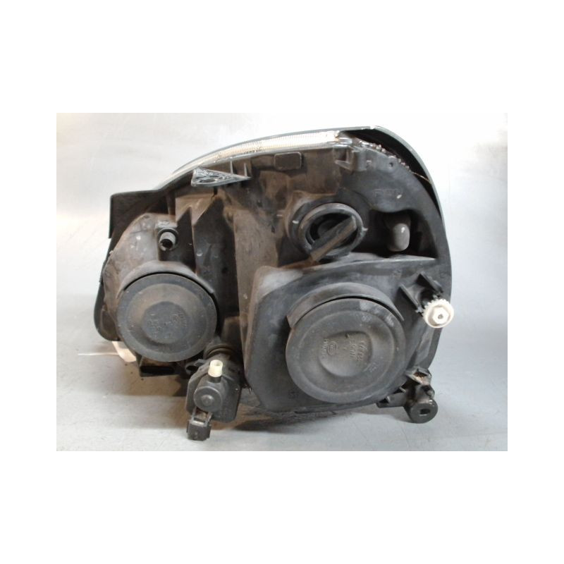 PHARE DROIT RENAULT CLIO II CAMPUS 06-