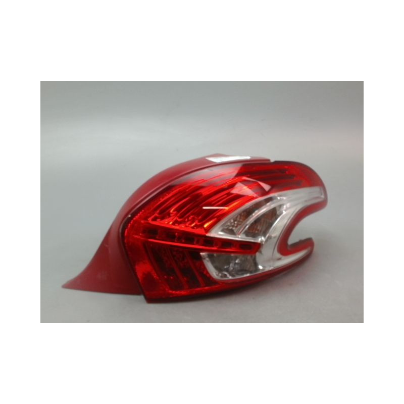 FEU ARRIERE DROIT PEUGEOT 208 Phase 1 2012-...