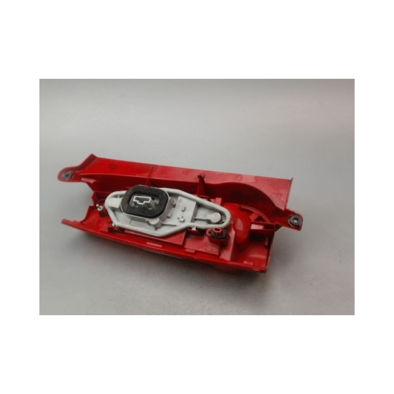 FEU ARRIERE DROIT PEUGEOT PARTNER FG II Phase 1 (B9) 2008-2012