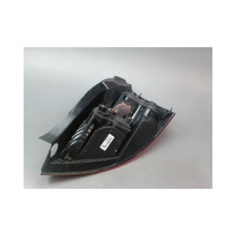 FEU ARRIERE GAUCHE  RENAULT MEGANE II Phase 1 2002-2005