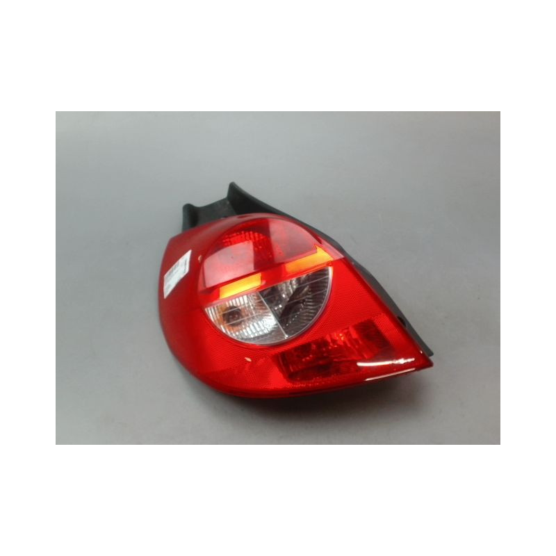 FEU ARRIERE GAUCHE  RENAULT CLIO III Phase 1 2005-2009