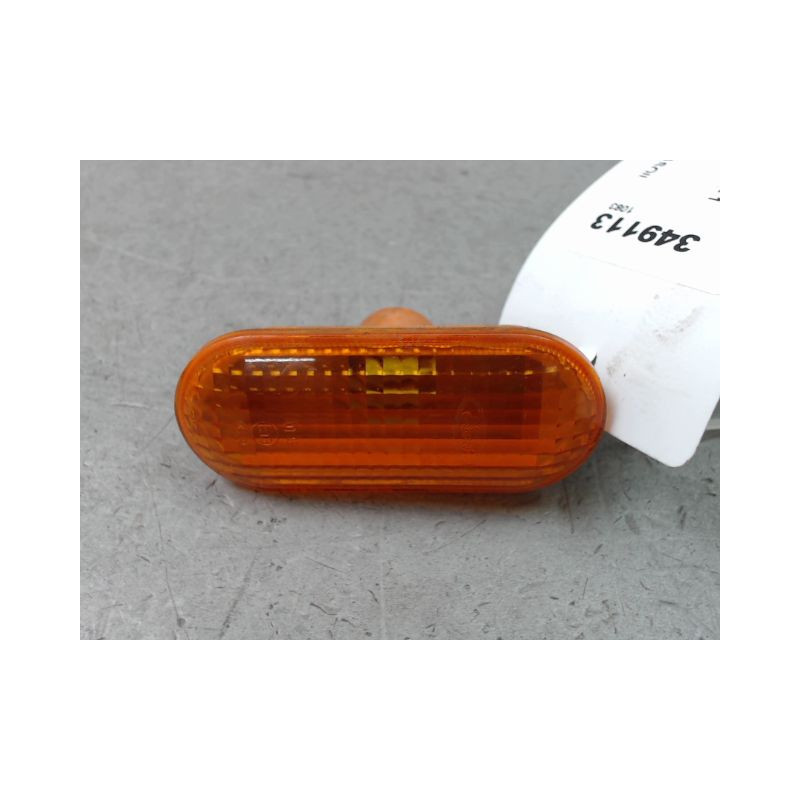 REPETITEUR AILE DROIT FORD FIESTA V Phase 1 2002-2005