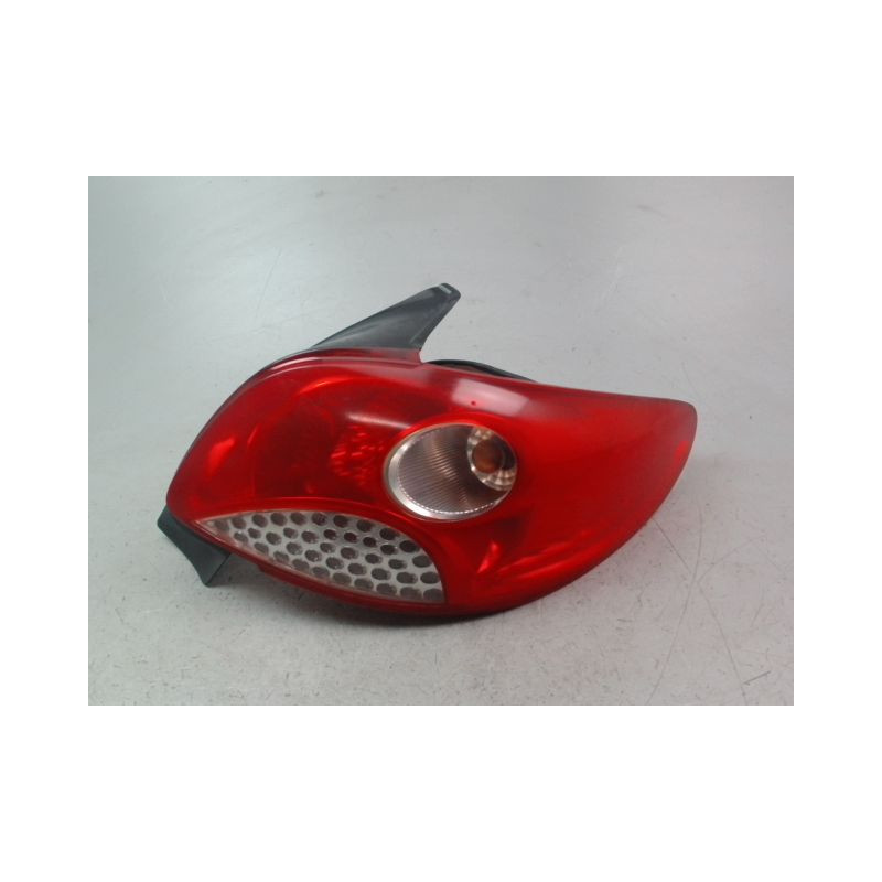 FEU ARRIERE DROIT PEUGEOT 206 + 2009-2013