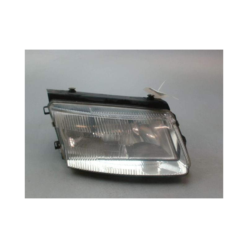 PHARE DROIT VOLKSWAGEN PASSAT BREAK IV Phase 1 1997-2000