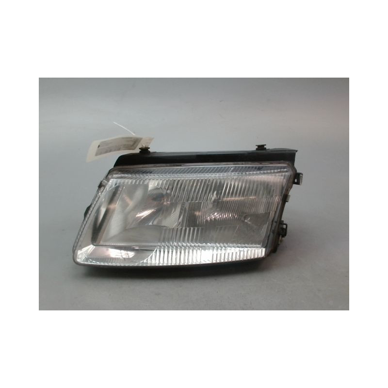PHARE GAUCHE VOLKSWAGEN PASSAT BREAK IV Phase 1 1997-2000