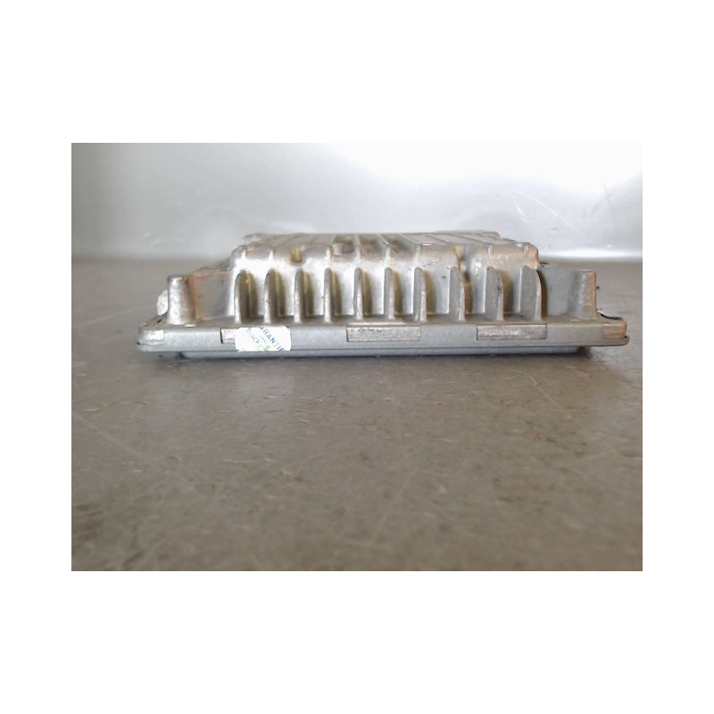 CALCULATEUR MOTEUR RENAULT MEGANE