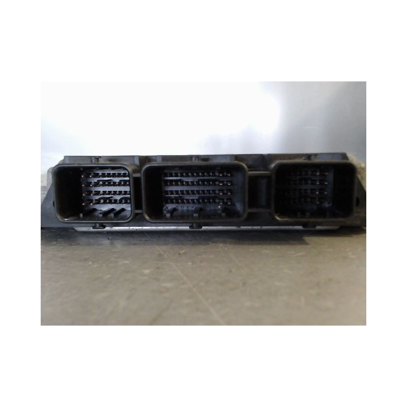 CALCULATEUR MOTEUR PEUGEOT 207