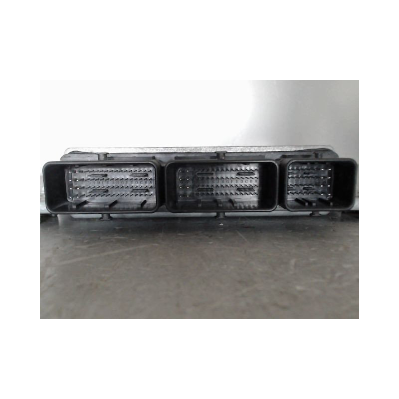 CALCULATEUR MOTEUR RENAULT MEGANE