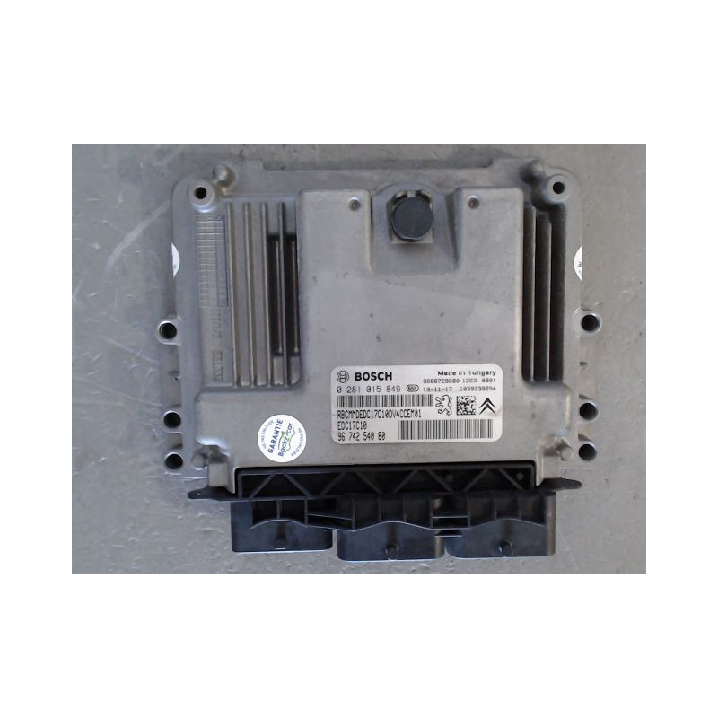 CALCULATEUR MOTEUR PEUGEOT 207