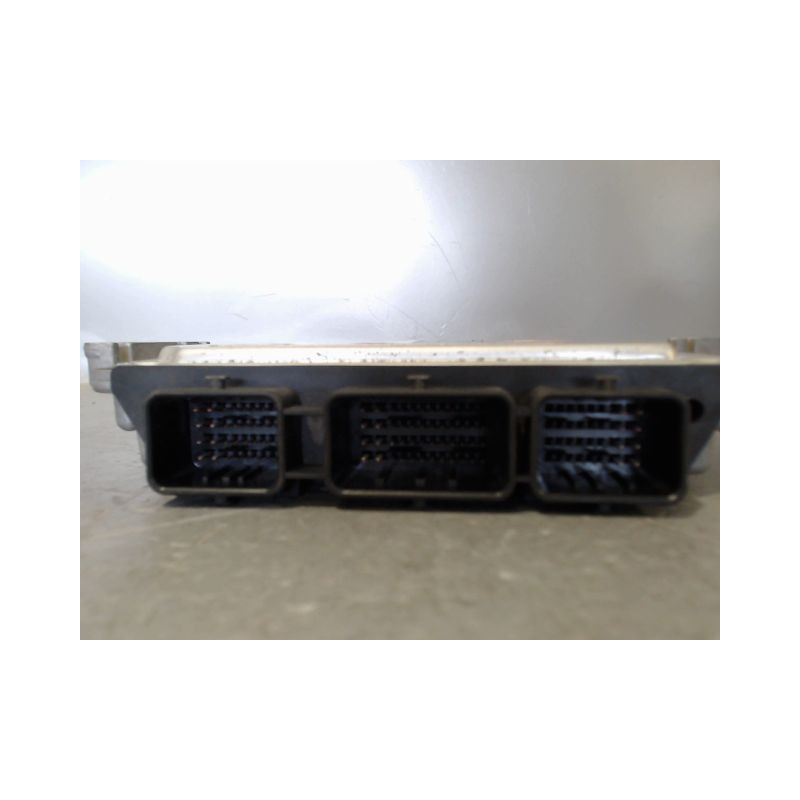CALCULATEUR MOTEUR PEUGEOT 207
